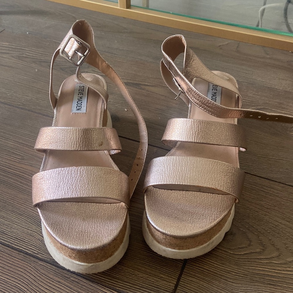 Steve Madden Platform chrome sandals
